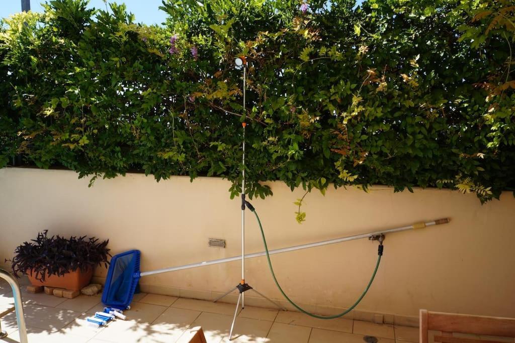 Dhráfi Apartment With A Garden, Bbq, Swimming Pool And Jacuzzi المظهر الخارجي الصورة