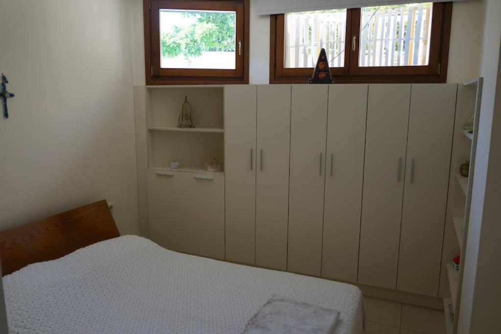 Dhráfi Apartment With A Garden, Bbq, Swimming Pool And Jacuzzi المظهر الخارجي الصورة